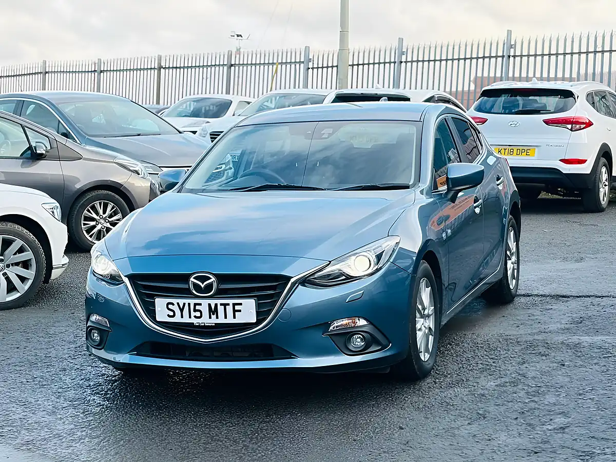 Used 2015 Mazda Mazda3 Se-L Nav Blue - Interior and Exterior details 2