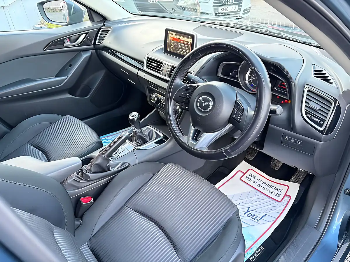 Used 2015 Mazda Mazda3 Se-L Nav Blue - Interior and Exterior details 5