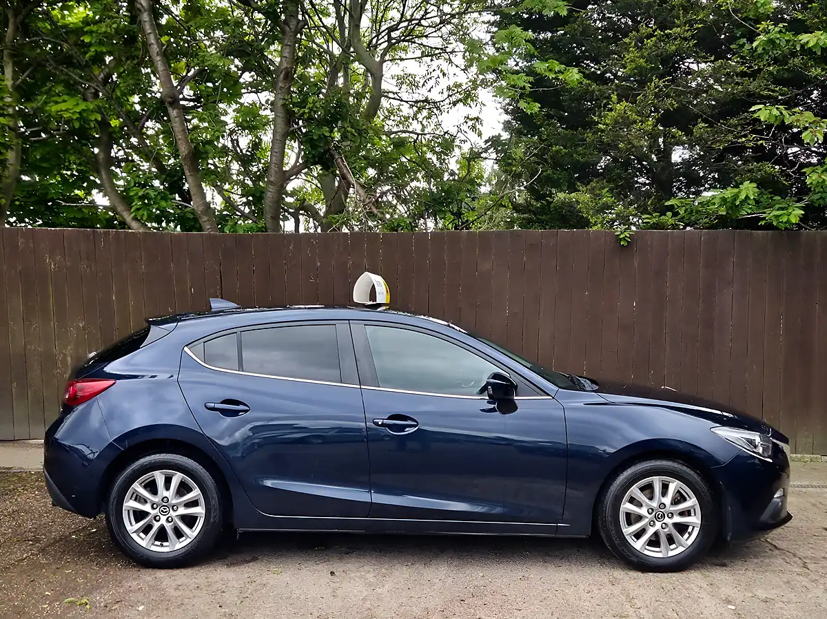 Used 2015 Mazda Mazda3 Se-L Nav Blue - Interior and Exterior details 7
