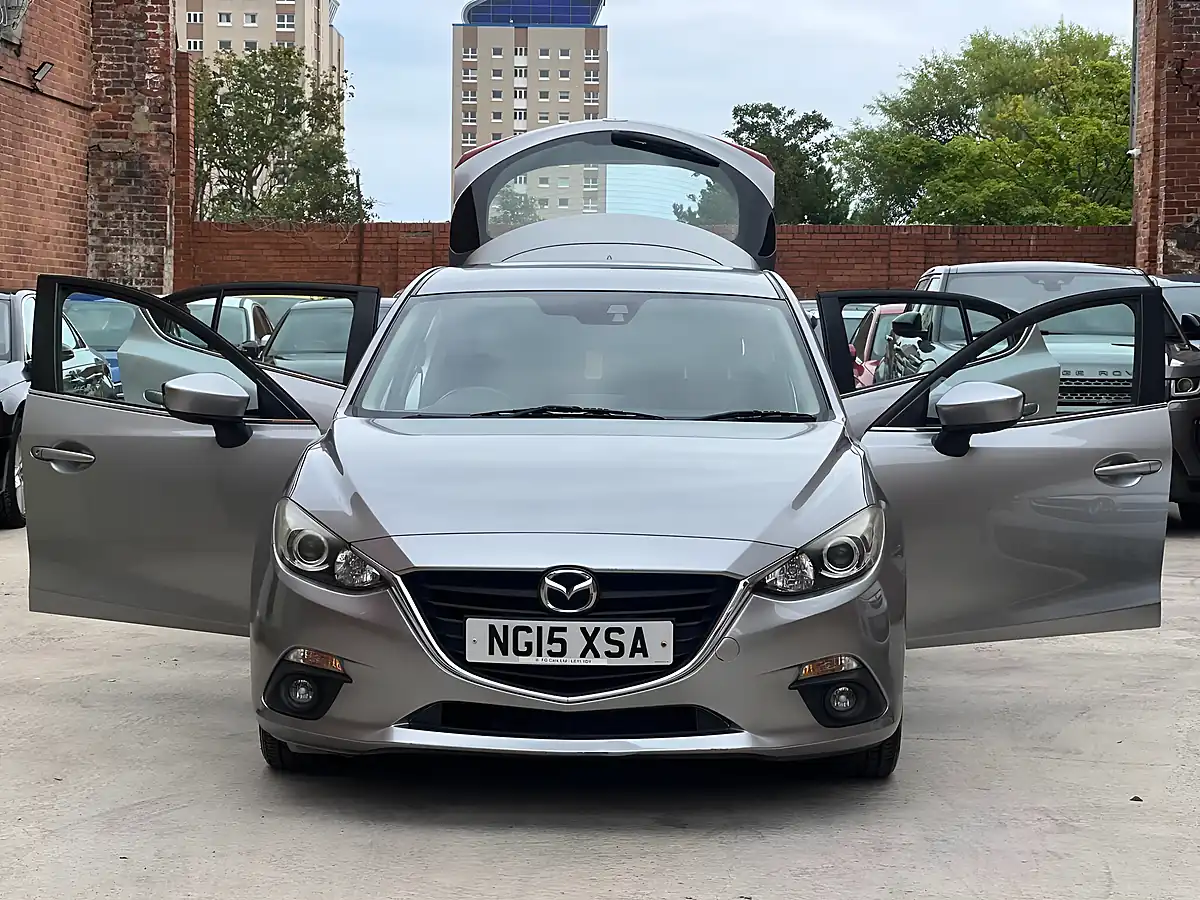 Used 2015 Mazda Mazda3 Se Nav Silver - Interior and Exterior details 6