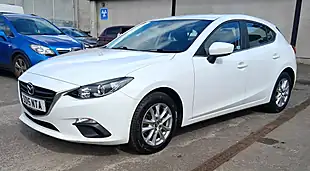 Used 2015 Mazda Mazda3 Se White - Interior and Exterior details 3