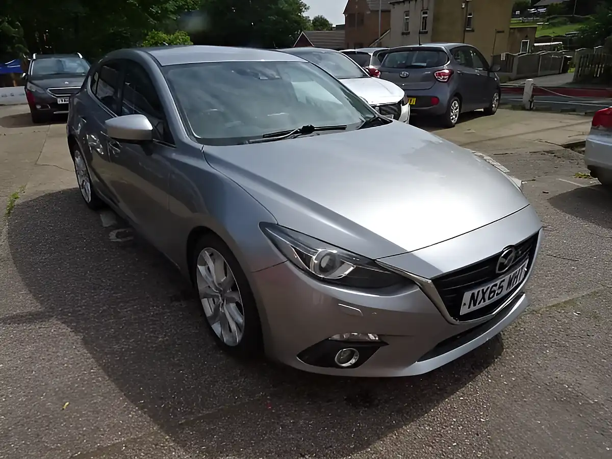 Used 2015 Mazda Mazda3 Sport Nav Silver - Interior and Exterior details 6