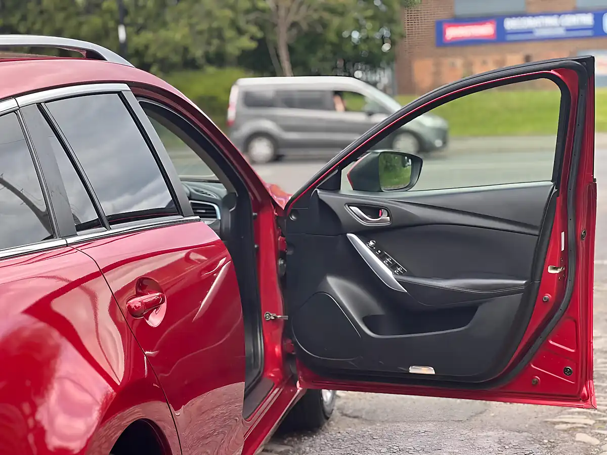 Used 2015 Mazda Mazda6 Se-L Nav Tourer Red - Interior and Exterior details 14