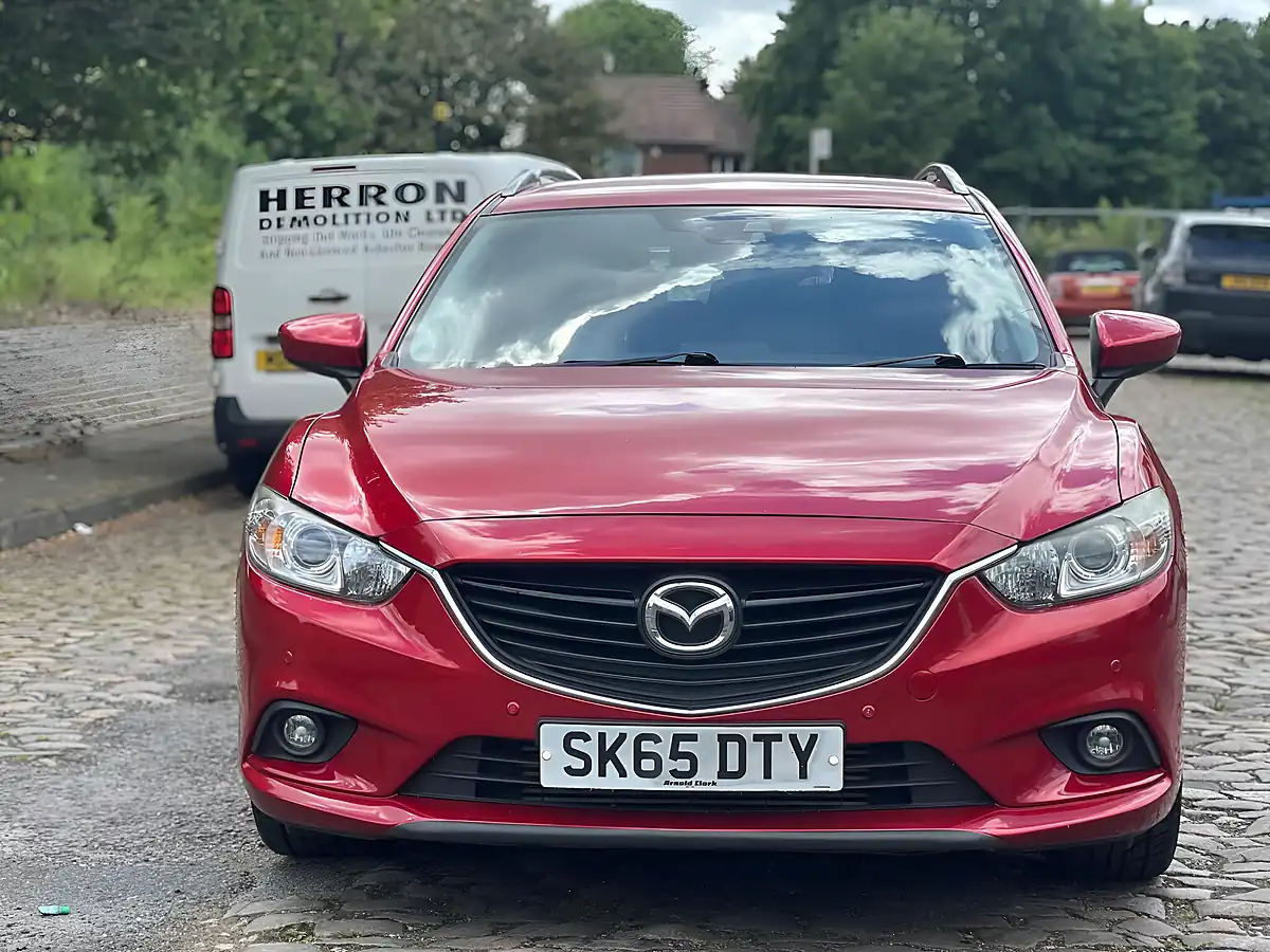 Used 2015 Mazda Mazda6 Se-L Nav Tourer Red - Interior and Exterior details 3