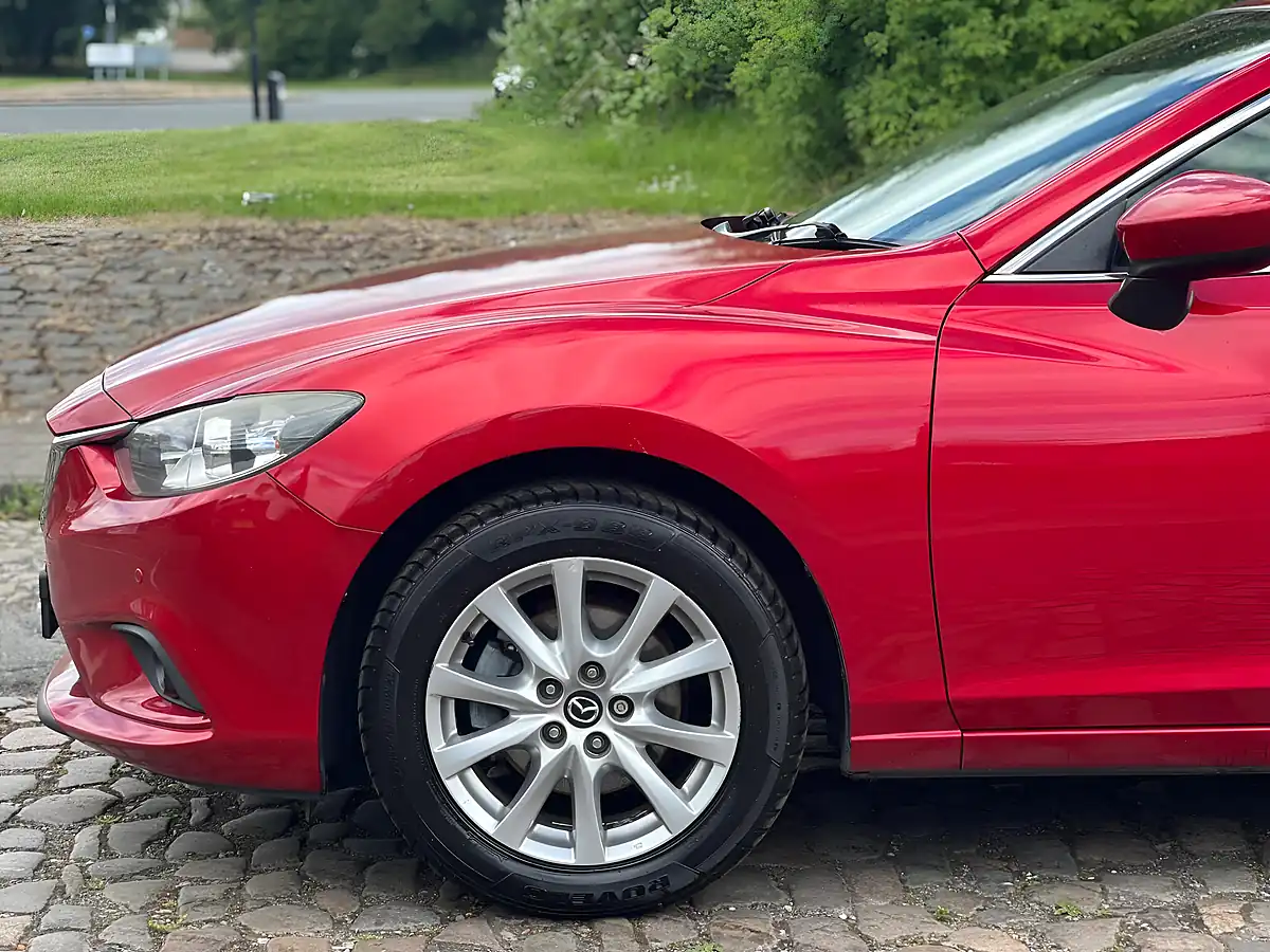 Used 2015 Mazda Mazda6 Se-L Nav Tourer Red - Interior and Exterior details 4