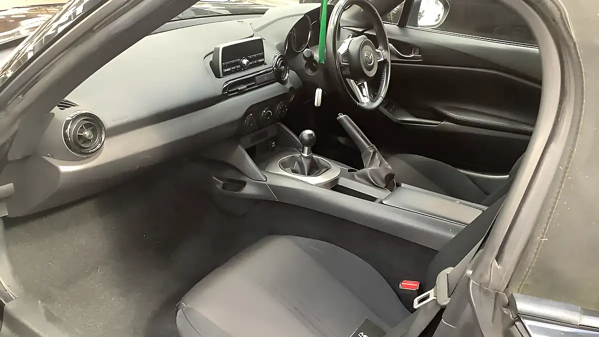 Used 2015 Mazda MX-5 Se Black - Interior and Exterior details 18
