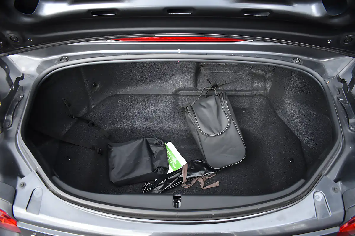 Used 2015 Mazda MX-5 Se-L Nav Meteor Grey - Interior and Exterior details 17