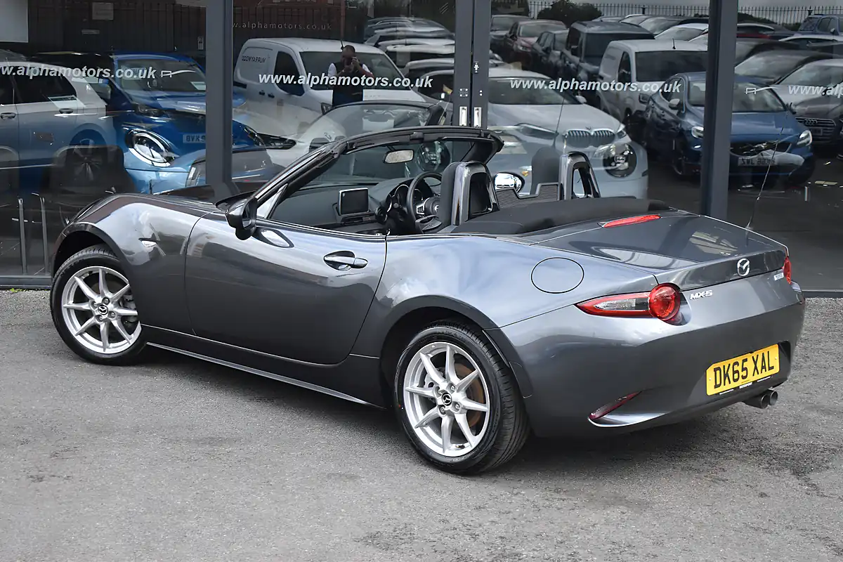 Used 2015 Mazda MX-5 Se-L Nav Meteor Grey - Interior and Exterior details 2