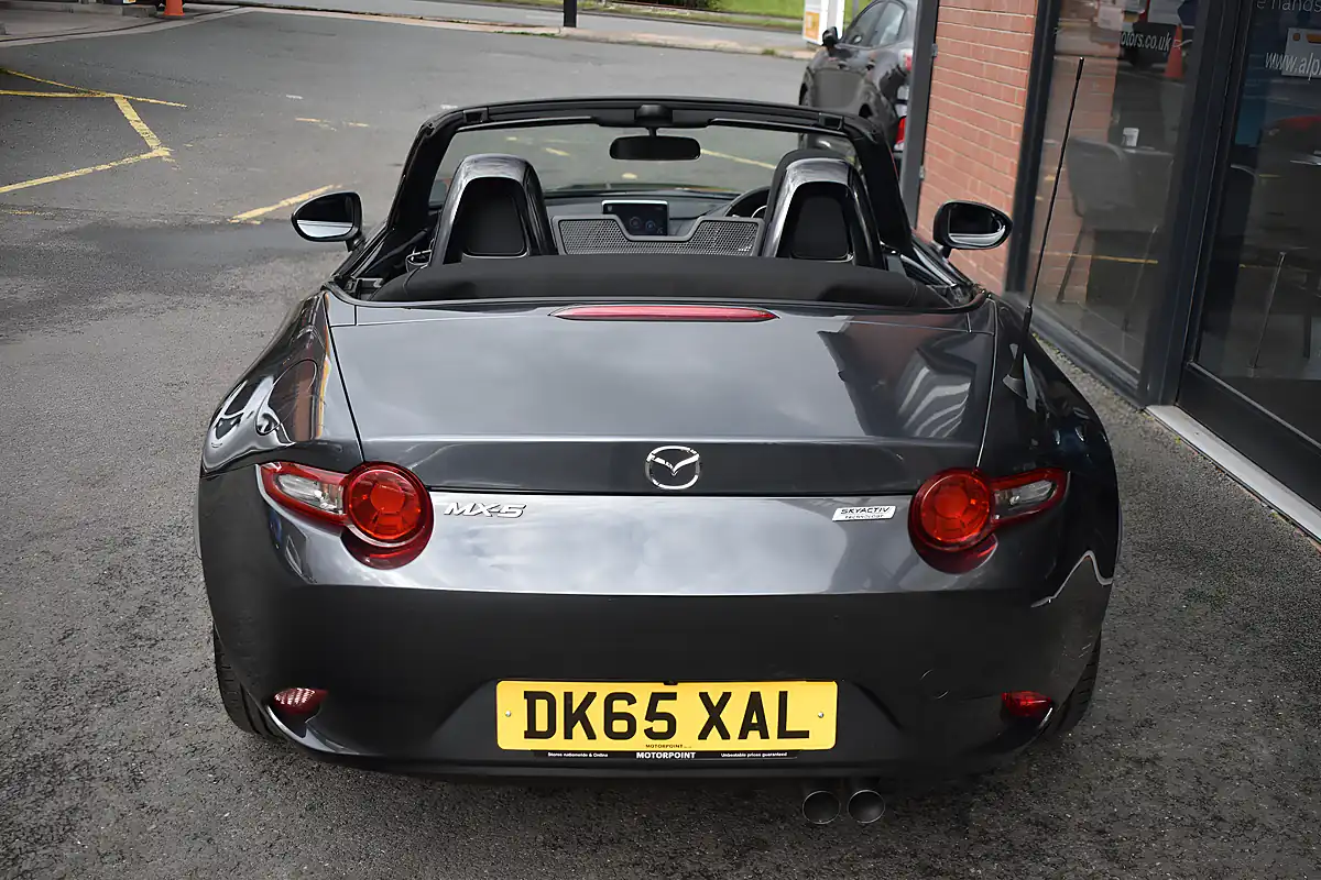Used 2015 Mazda MX-5 Se-L Nav Meteor Grey - Interior and Exterior details 6