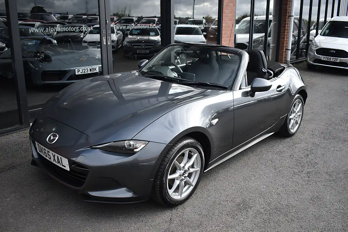 Used 2015 Mazda MX-5 Se-L Nav Meteor Grey - Interior and Exterior details 8