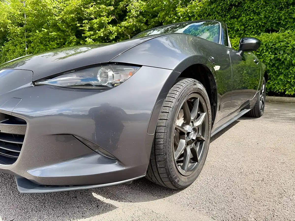Used 2015 Mazda MX-5 Sport Nav Meteor Grey - Interior and Exterior details 6