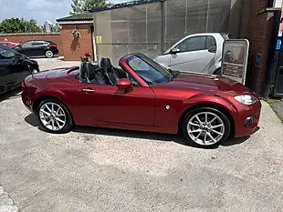 Used 2015 Mazda MX-5 Sport Tech Red - Interior and Exterior details 5