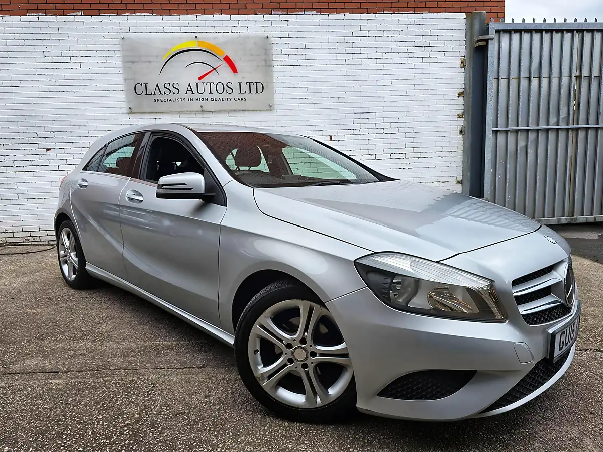 Used 2015 Mercedes a Class Sport Edition Silver - Front View