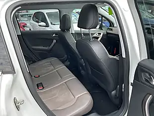 Used 2015 Mercedes a-Class White - Interior and Exterior details 11