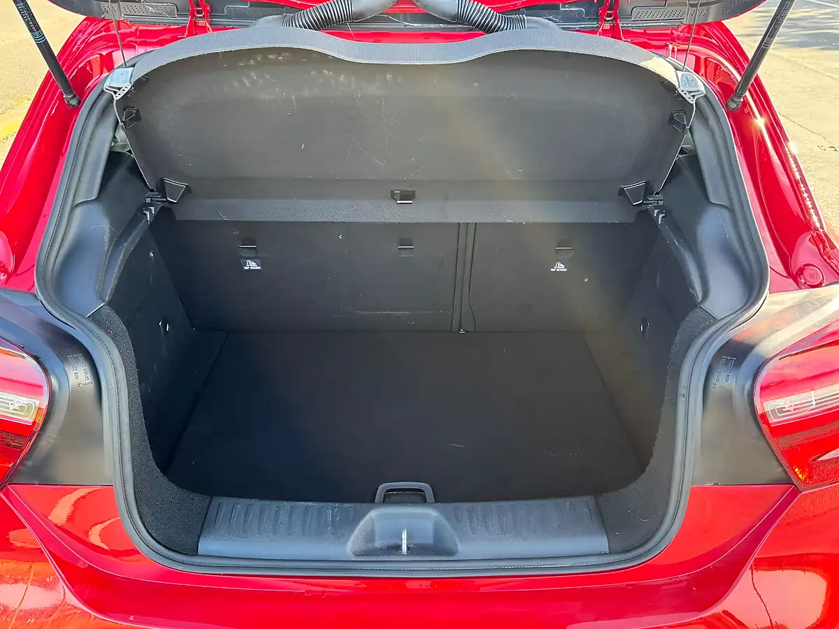 Used 2015 Mercedes A180 Sport Red - Interior and Exterior details 20