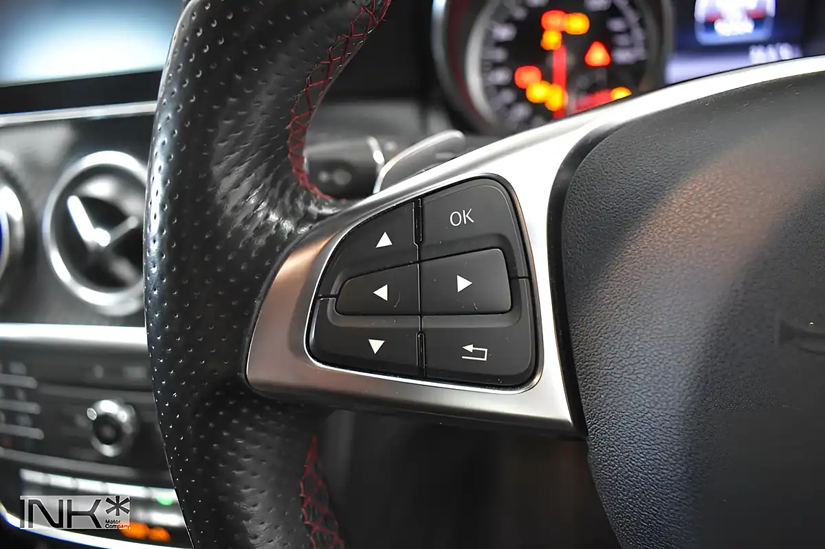 Used 2015 Mercedes-Benz a Class AMG Line (premium) Blue - Interior and Exterior details 12