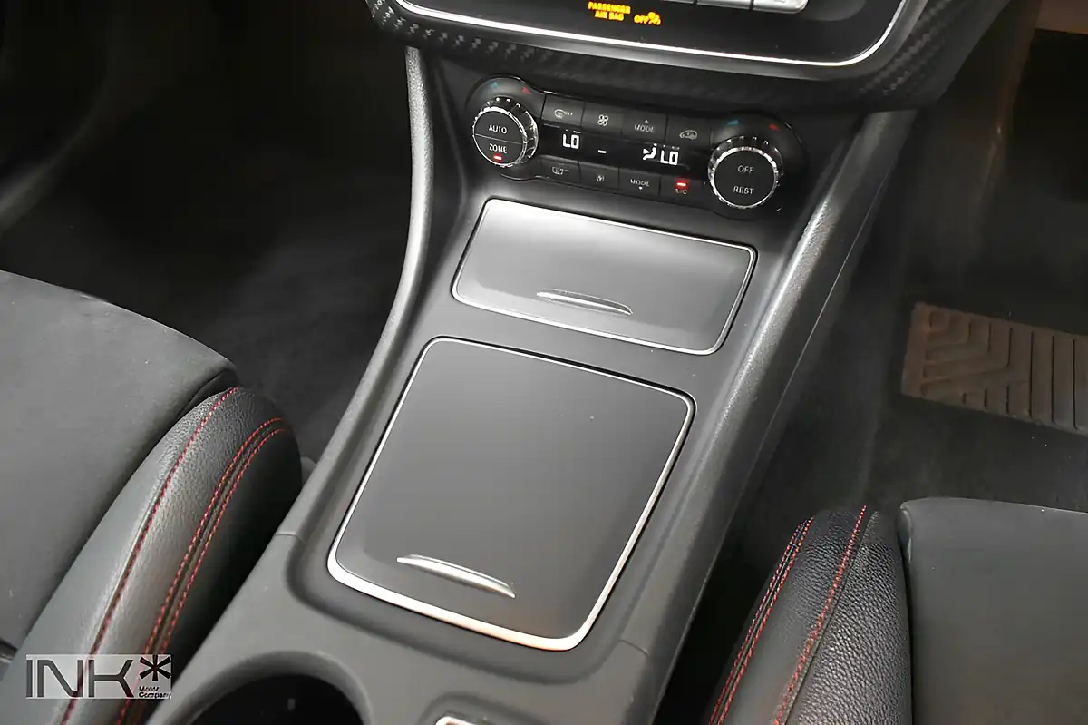 Used 2015 Mercedes-Benz a Class AMG Line (premium) Blue - Interior and Exterior details 16