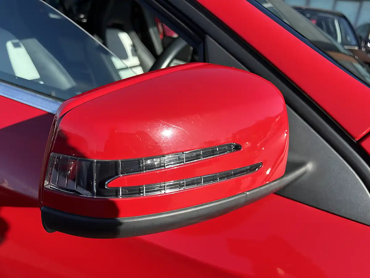 Used 2015 Mercedes-Benz a-Class Red - Interior and Exterior details 9
