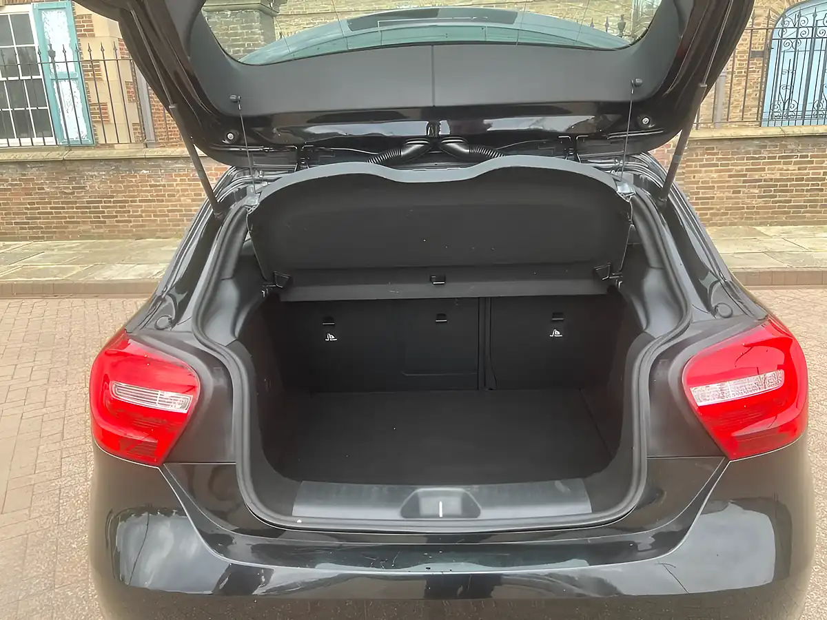 Used 2015 Mercedes-Benz a Class Se Black - Interior and Exterior details 12