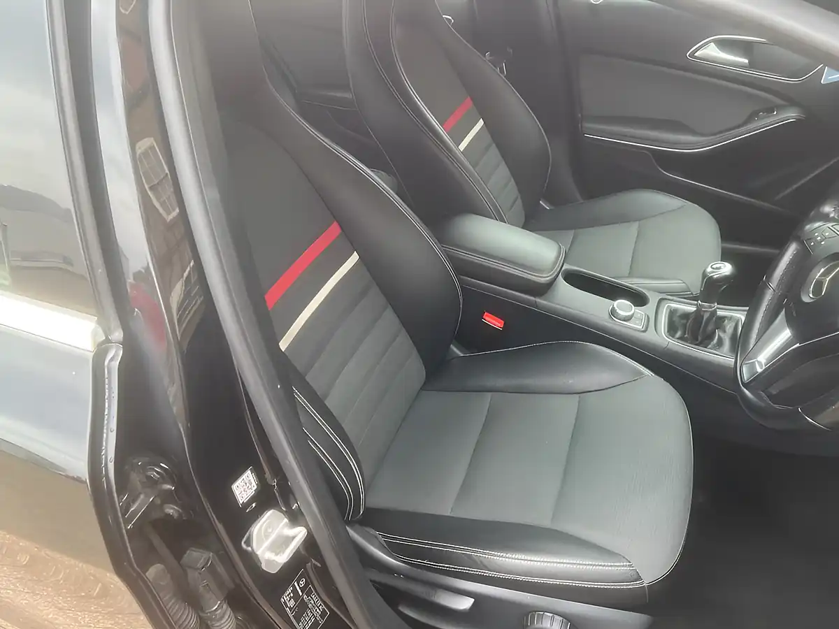 Used 2015 Mercedes-Benz a Class Se Black - Interior and Exterior details 17