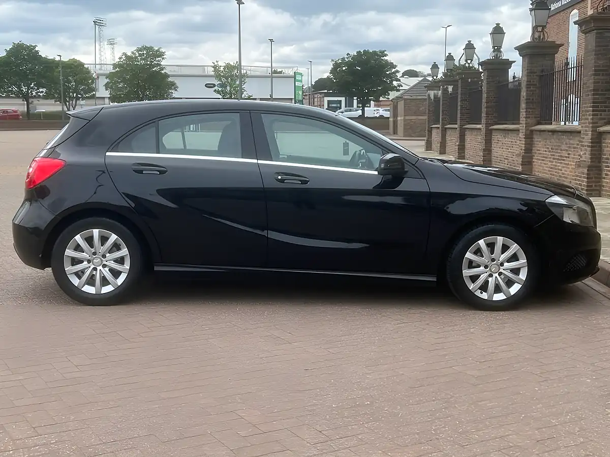 Used 2015 Mercedes-Benz a Class Se Black - Interior and Exterior details 4
