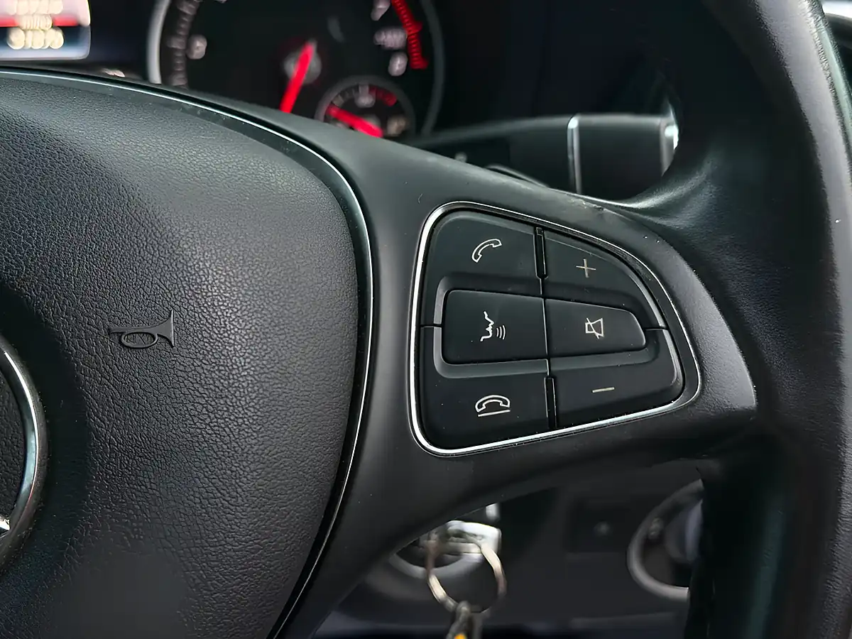 Used 2015 Mercedes-Benz a Class Se Black - Interior and Exterior details 19