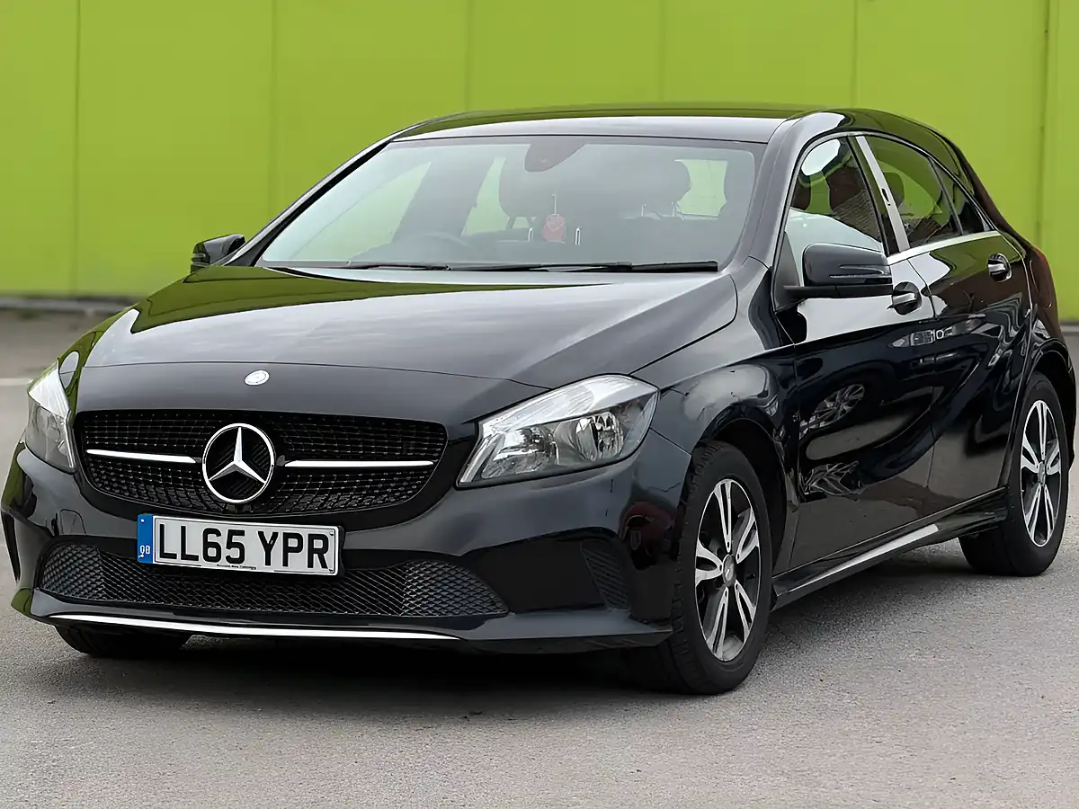 Used 2015 Mercedes-Benz a Class Se Black - Interior and Exterior details 4