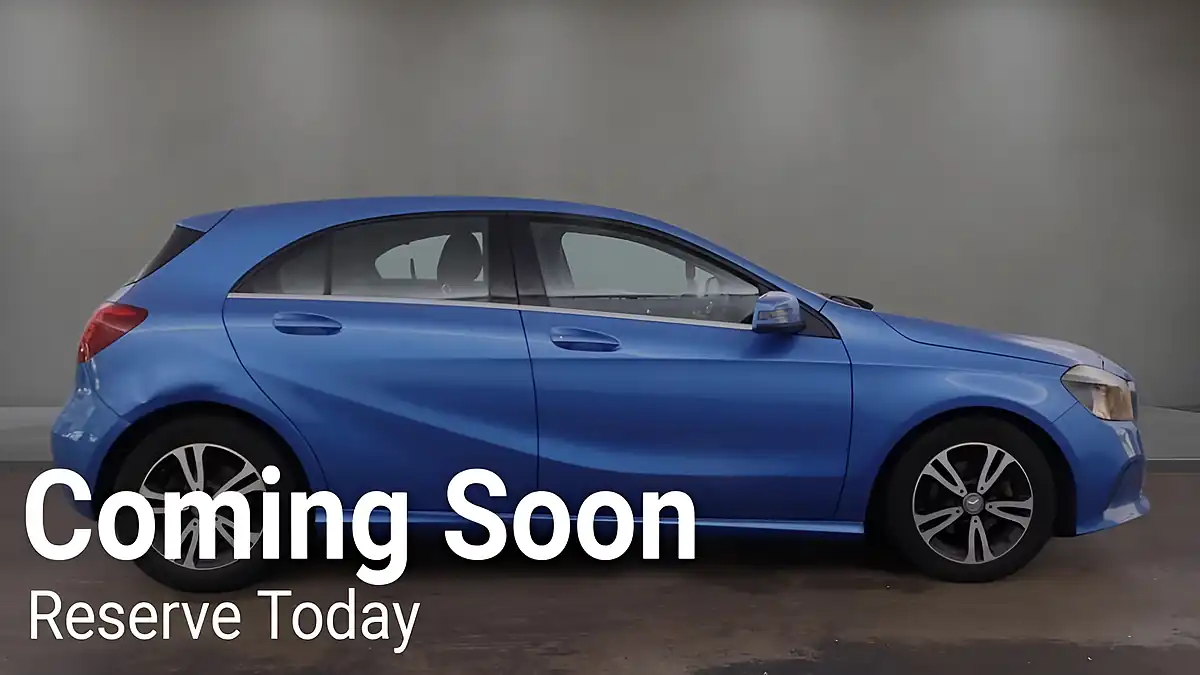 Used 2015 Mercedes-Benz a-Class Se Blue - Interior and Exterior details 5