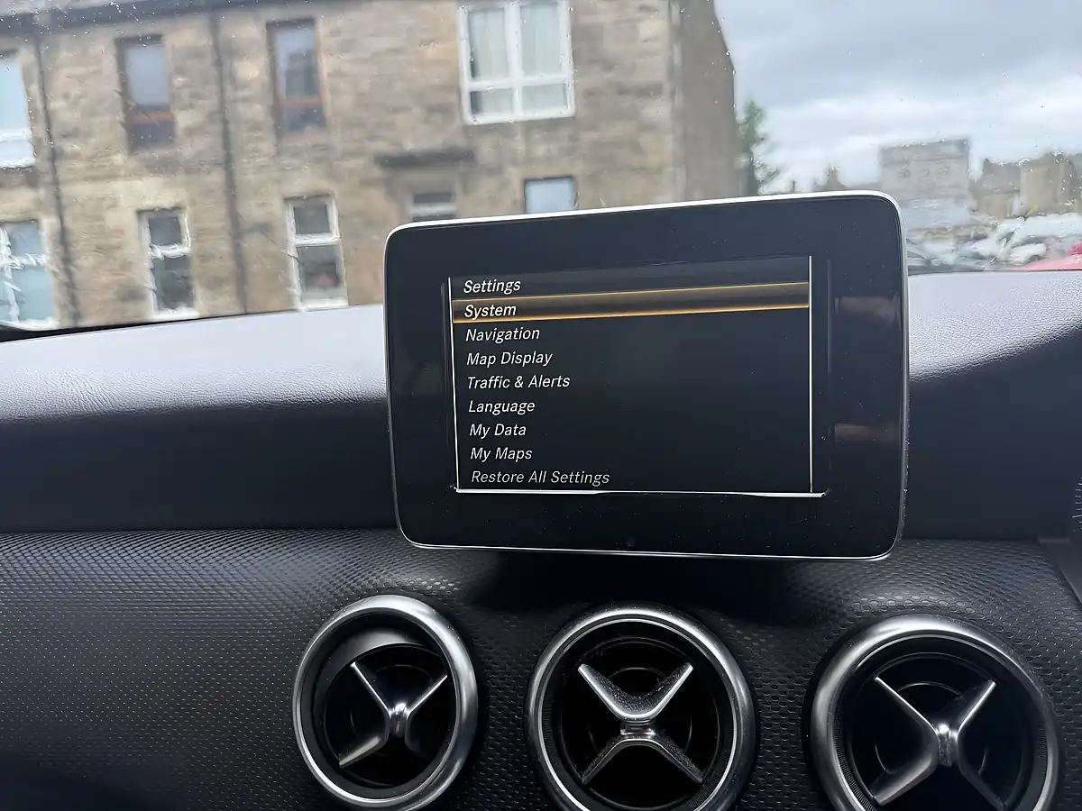 Used 2015 Mercedes-Benz a Class Se Blue - Interior and Exterior details 11