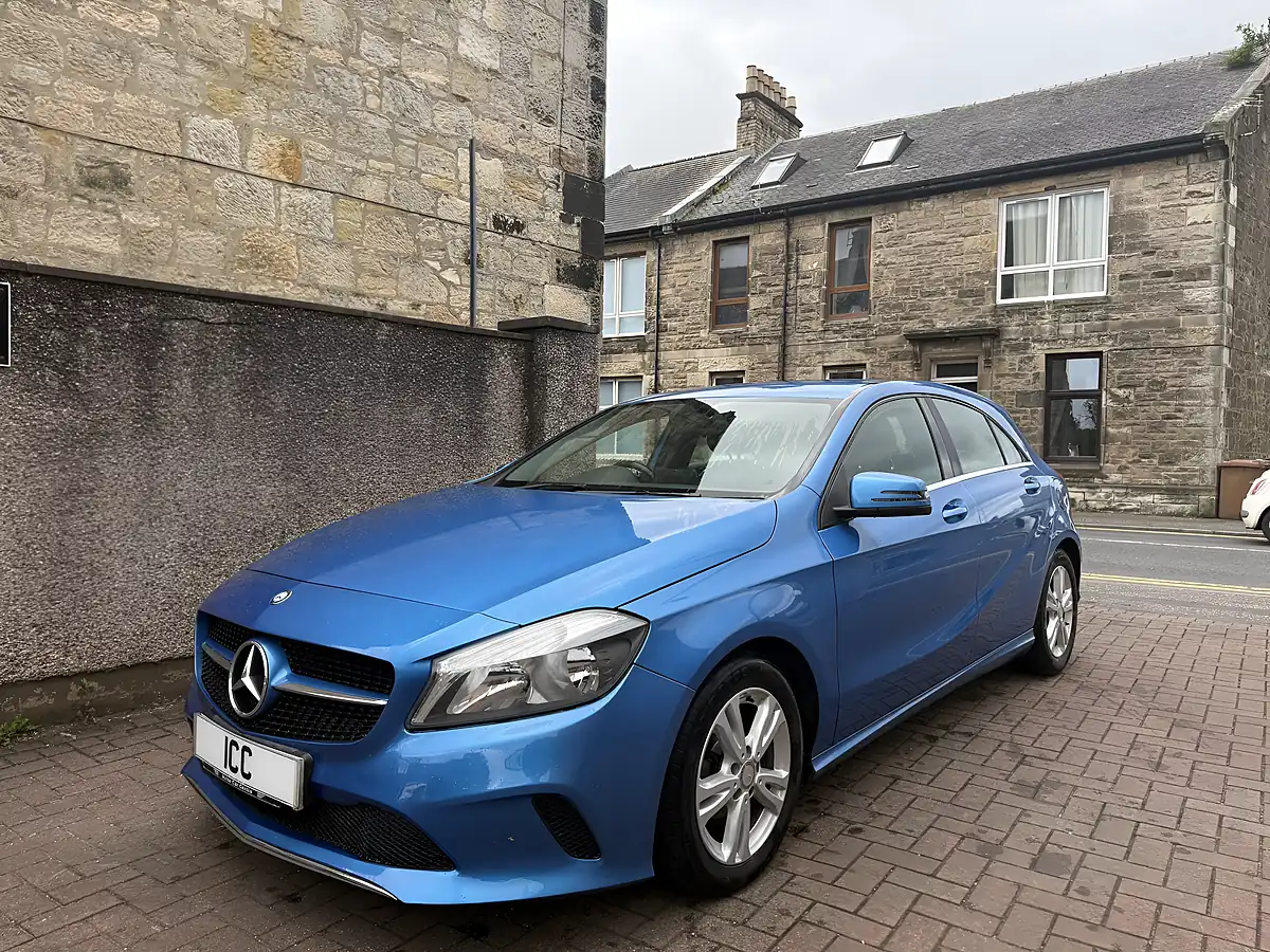 Used 2015 Mercedes-Benz a Class Se Blue - Interior and Exterior details 12
