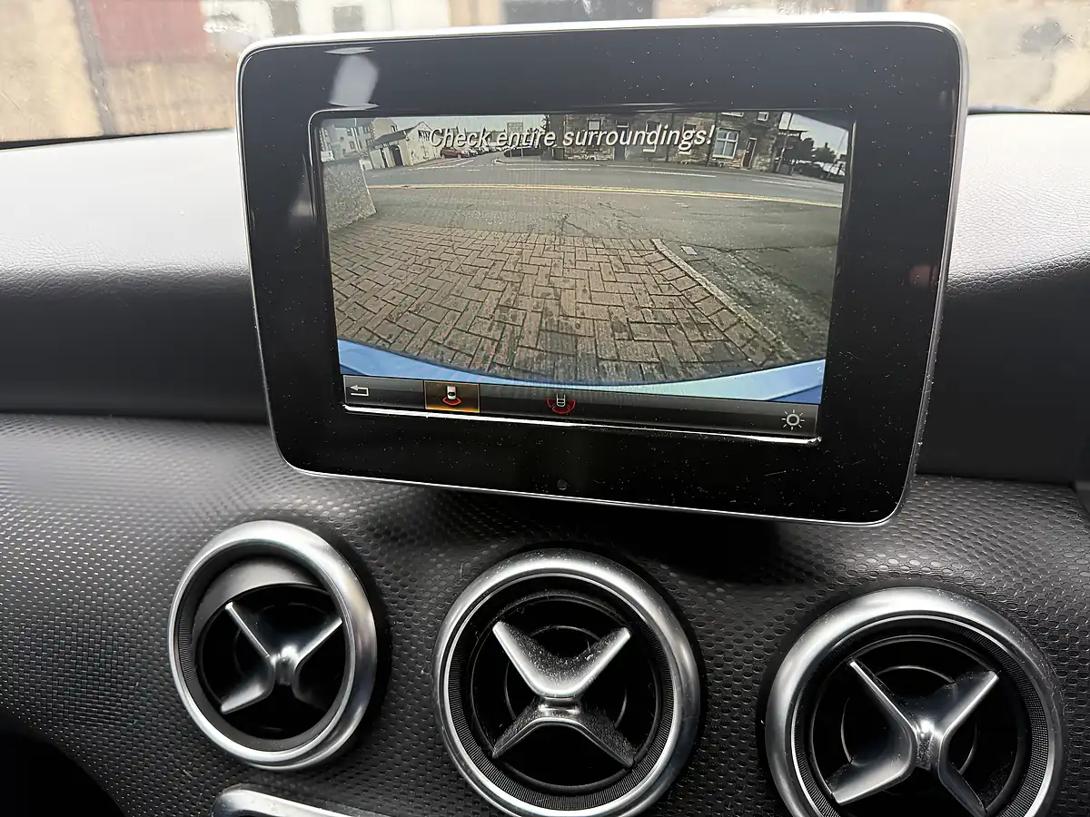 Used 2015 Mercedes-Benz a Class Se Blue - Interior and Exterior details 13