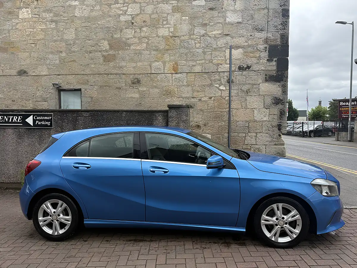 Used 2015 Mercedes-Benz a Class Se Blue - Interior and Exterior details 16
