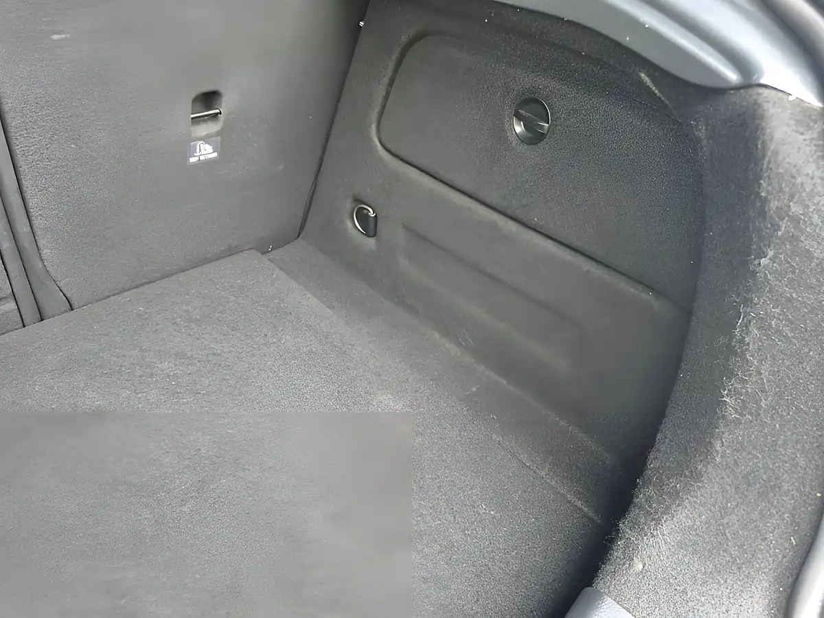 Used 2015 Mercedes-Benz a Class Se Blue - Interior and Exterior details 10