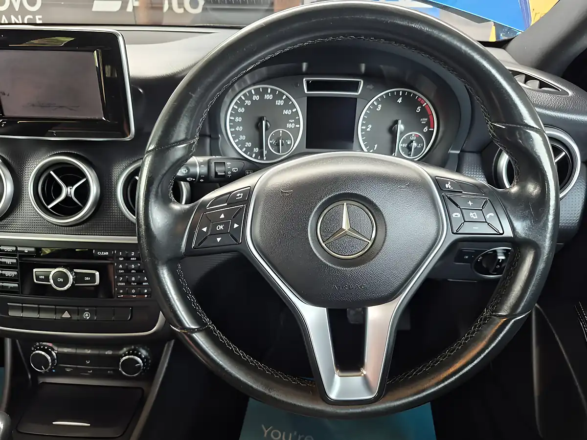 Used 2015 Mercedes-Benz a Class Se Blue - Interior and Exterior details 13