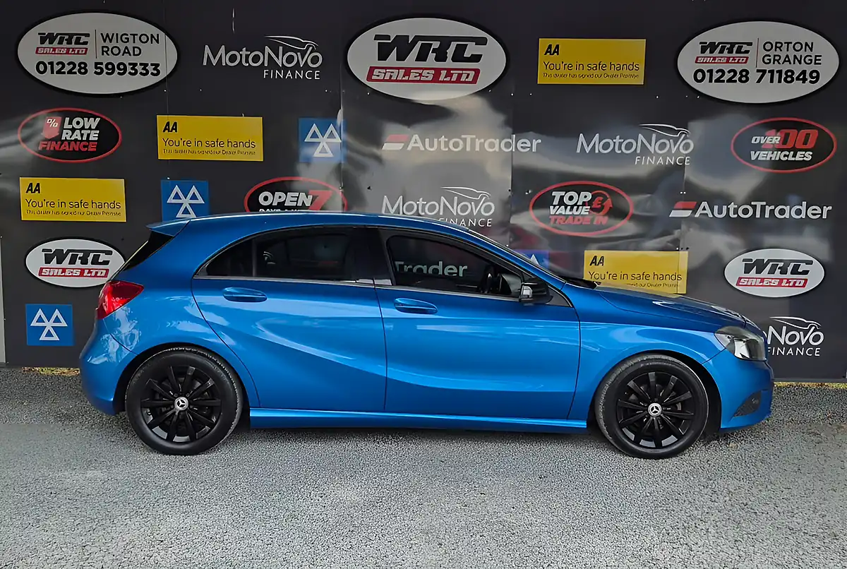 Used 2015 Mercedes-Benz a Class Se Blue - Interior and Exterior details 5