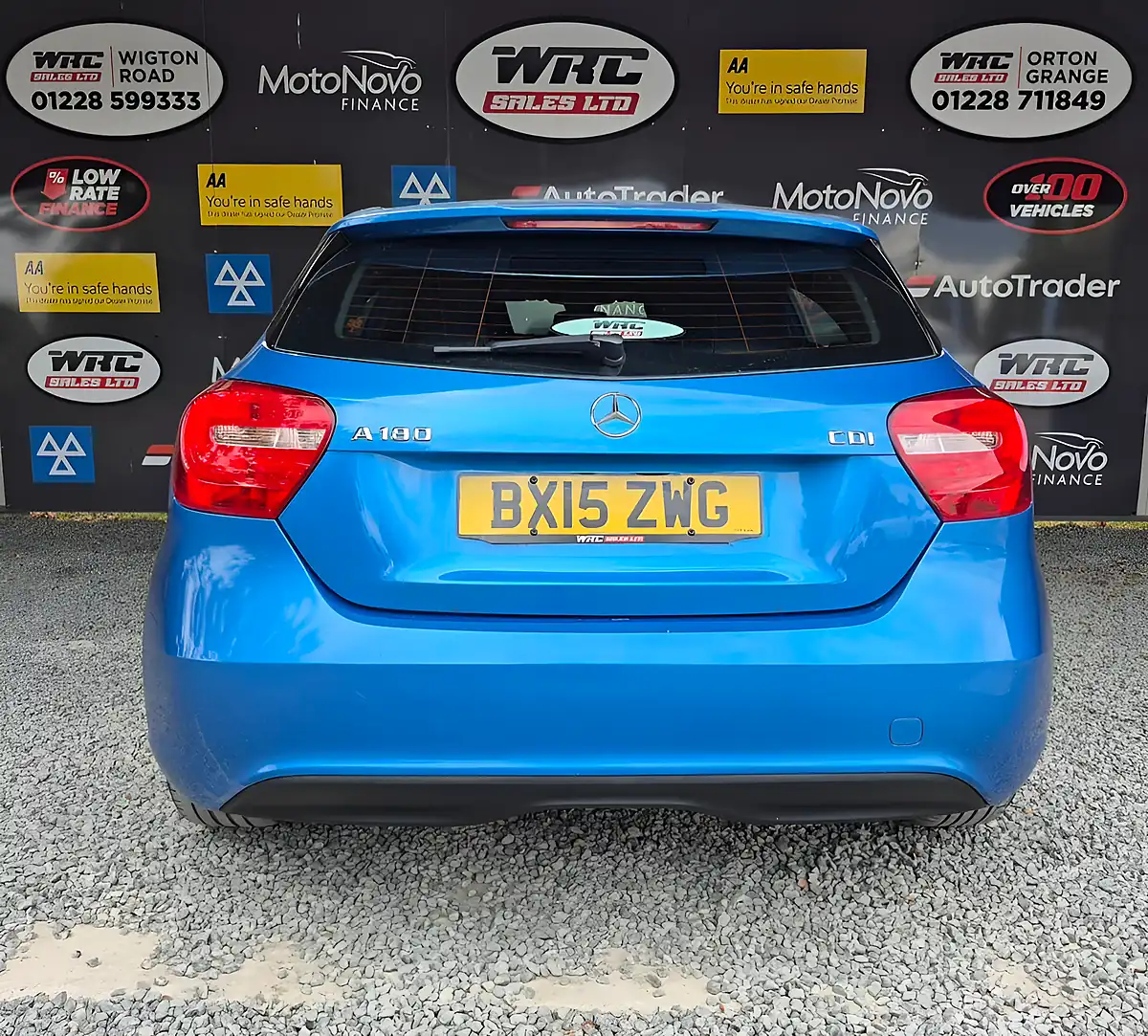Used 2015 Mercedes-Benz a Class Se Blue - Interior and Exterior details 8