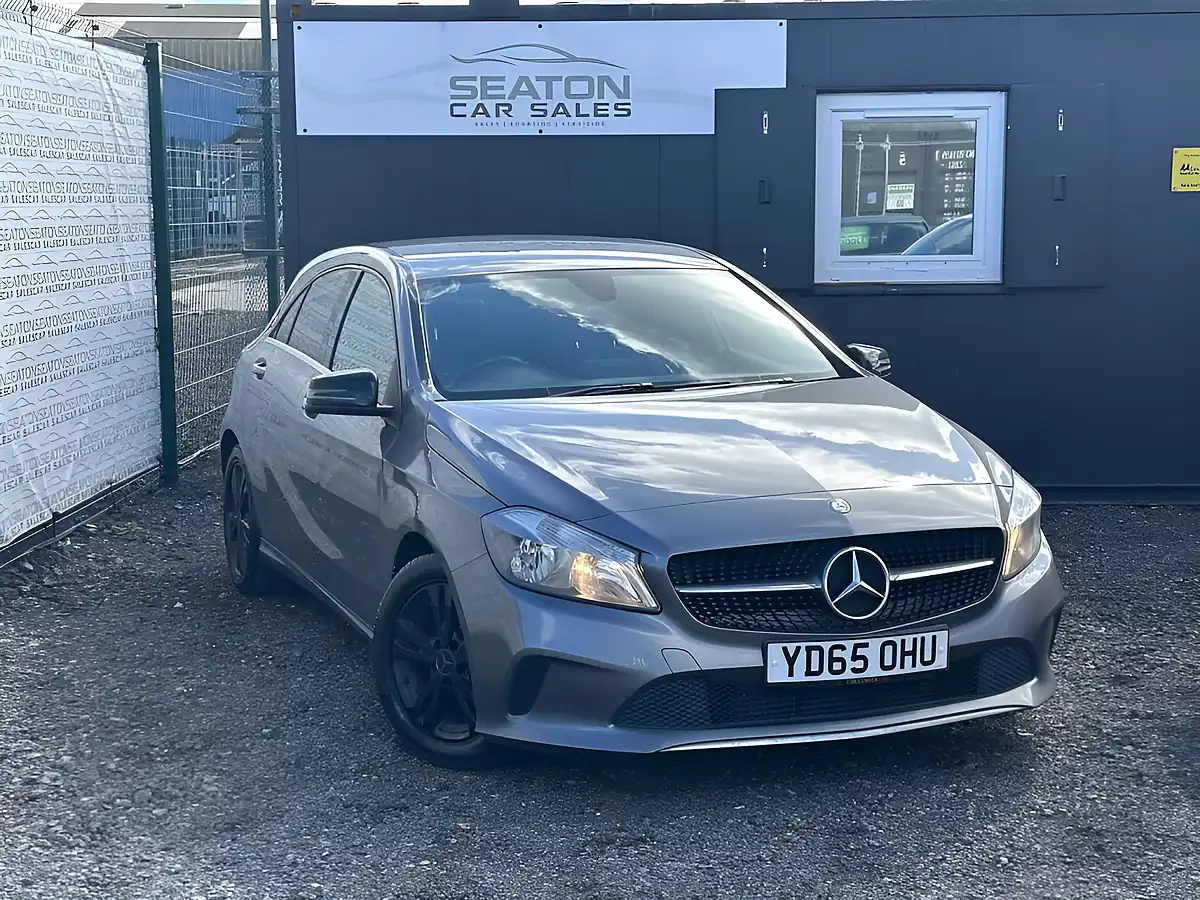 Used 2015 Mercedes-Benz a Class Se Grey - Front View
