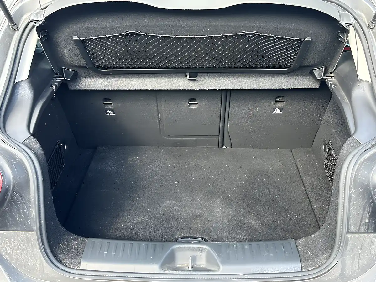 Used 2015 Mercedes-Benz a Class Se Grey - Interior and Exterior details 9