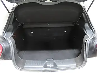 Used 2015 Mercedes-Benz a Class Se White - Interior and Exterior details 12