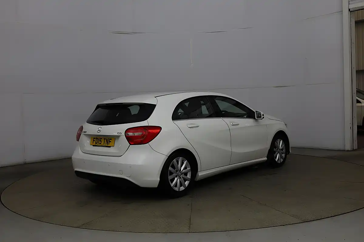 Used 2015 Mercedes-Benz a Class Se White - Interior and Exterior details 6