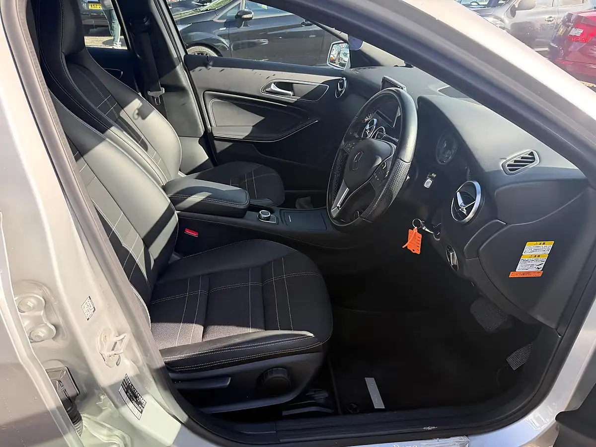 Used 2015 Mercedes-Benz a Class Silver - Interior and Exterior details 10