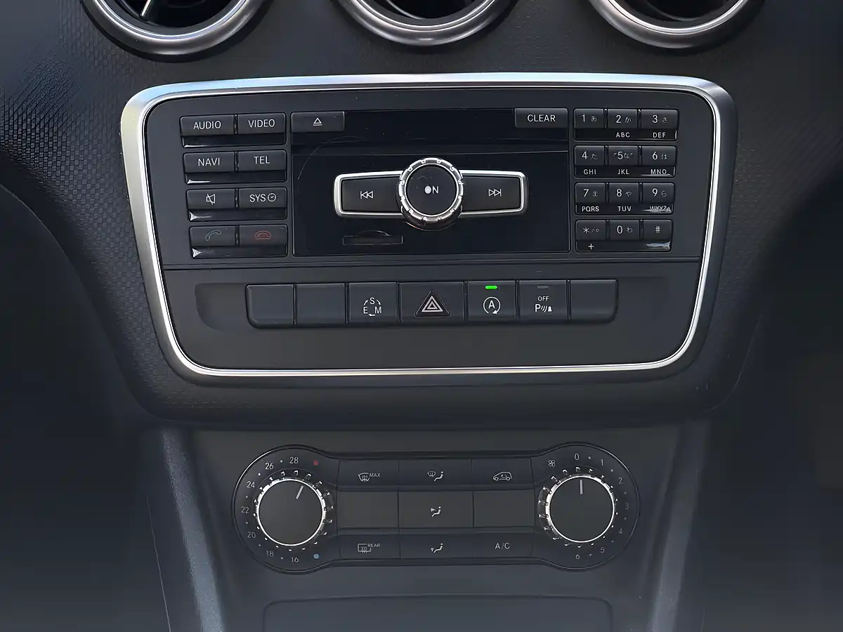 Used 2015 Mercedes-Benz a Class Silver - Interior and Exterior details 16