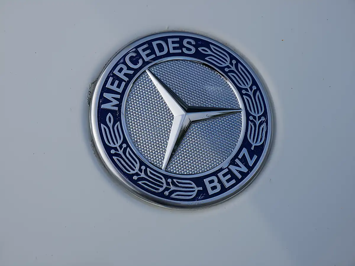 Used 2015 Mercedes-Benz a Class Sport Cirrus White - Interior and Exterior details 20