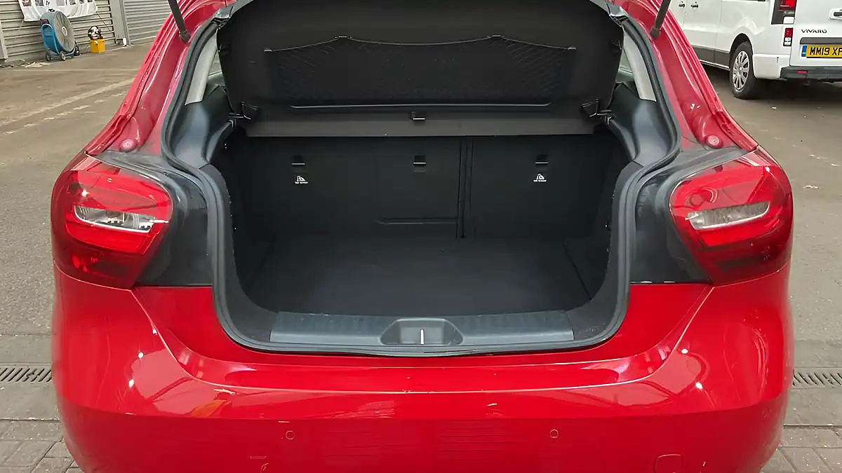 Used 2015 Mercedes-Benz a-Class Sport (executive) Red - Interior and Exterior details 15