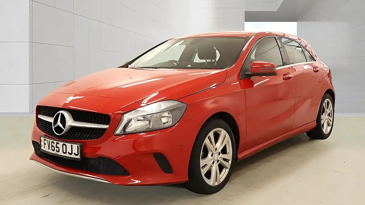 Used 2015 Mercedes-Benz a-Class Sport (executive) Red - Interior and Exterior details 8