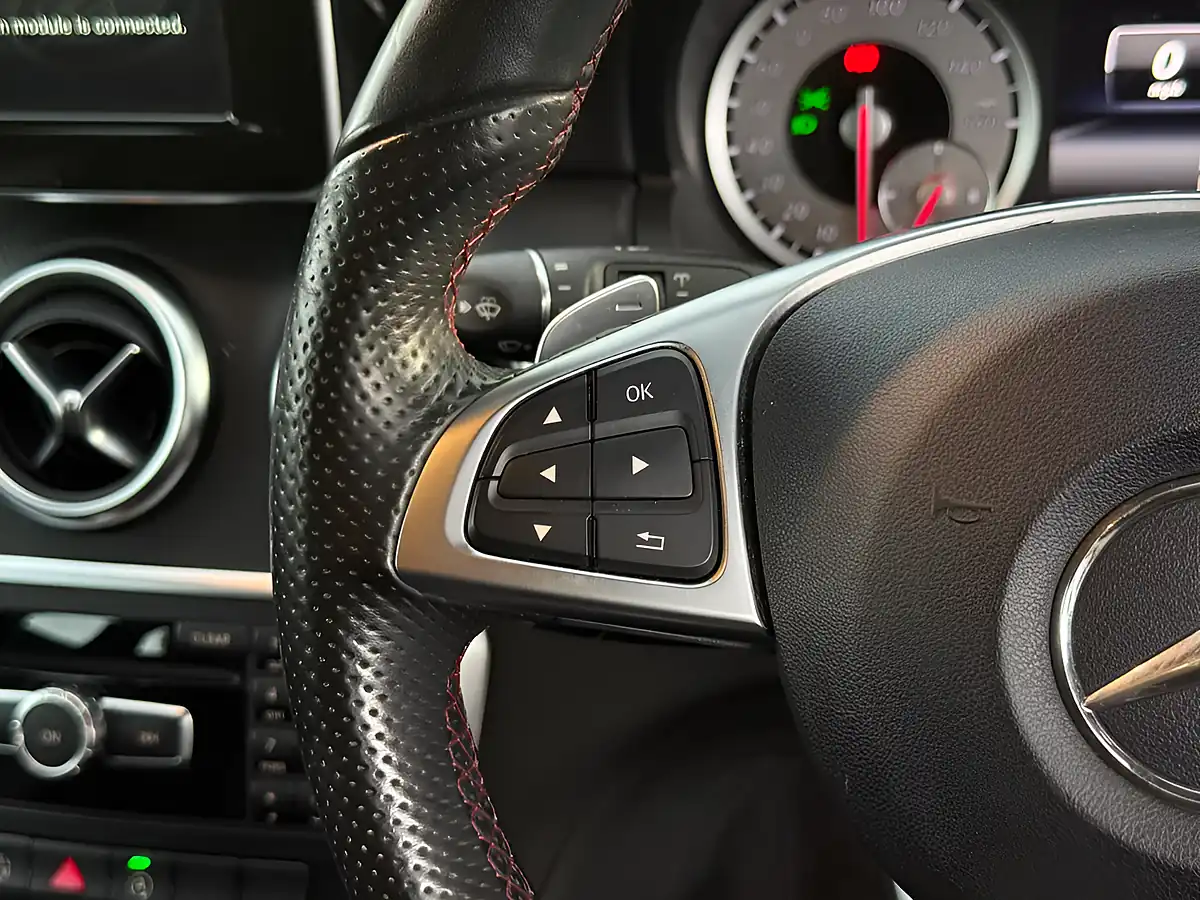 Used 2015 Mercedes-Benz a Class Sport White - Interior and Exterior details 16