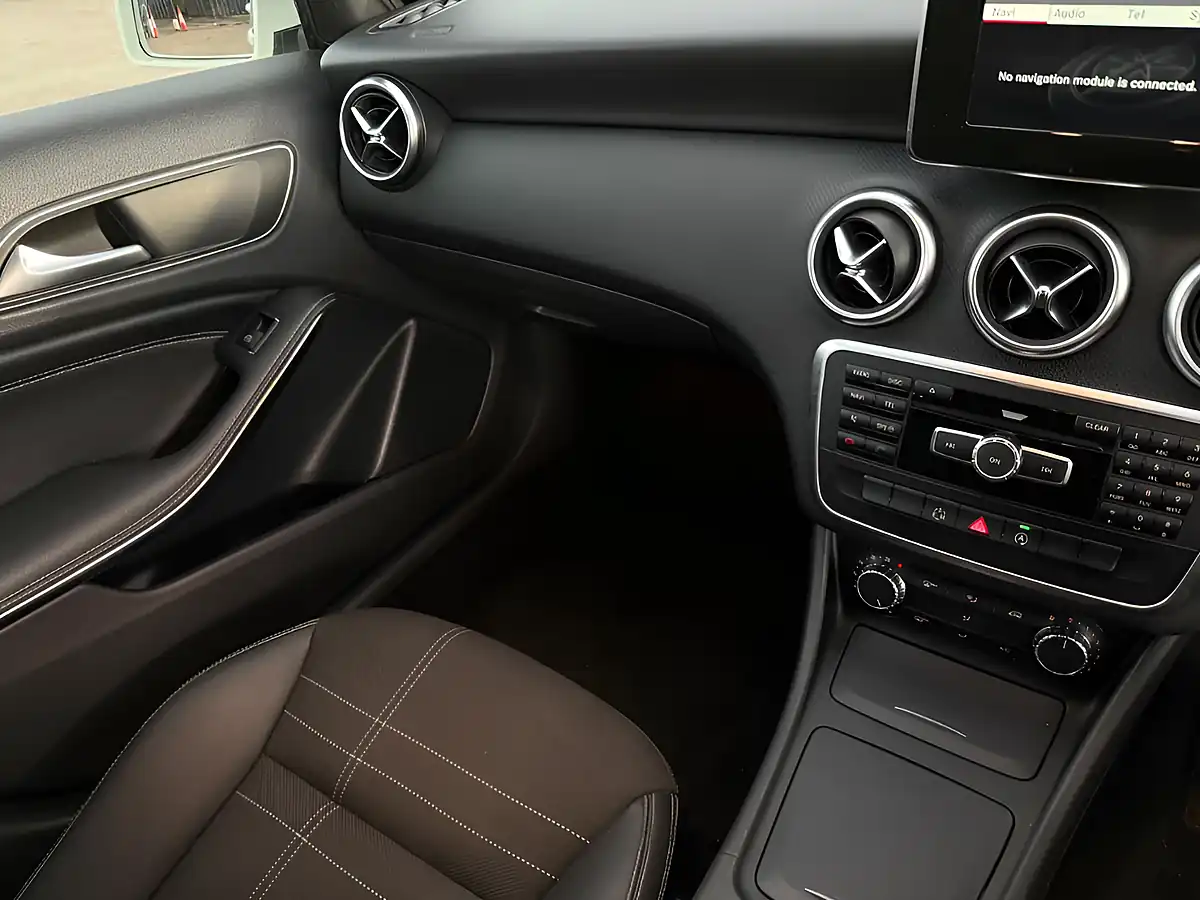 Used 2015 Mercedes-Benz a Class Sport White - Interior and Exterior details 18