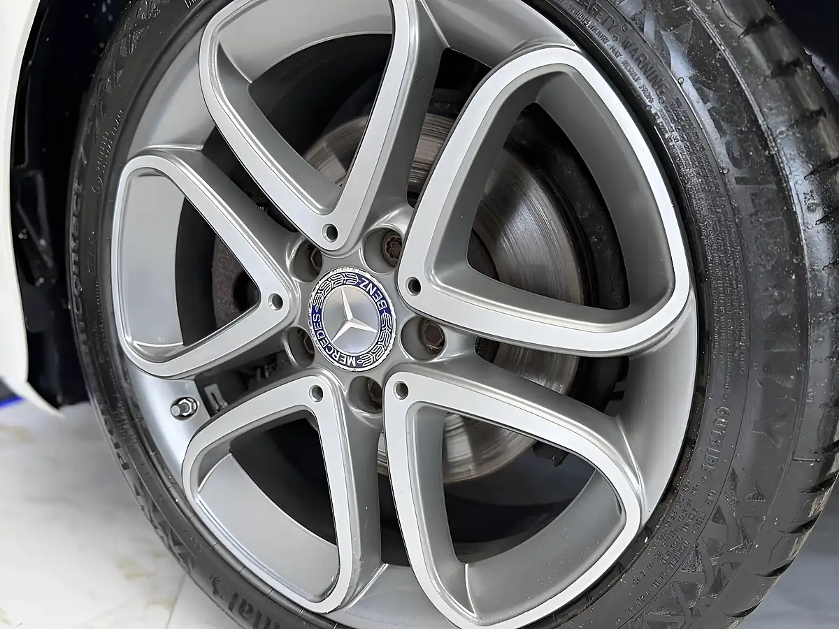 Used 2015 Mercedes-Benz a Class Sport White - Interior and Exterior details 10
