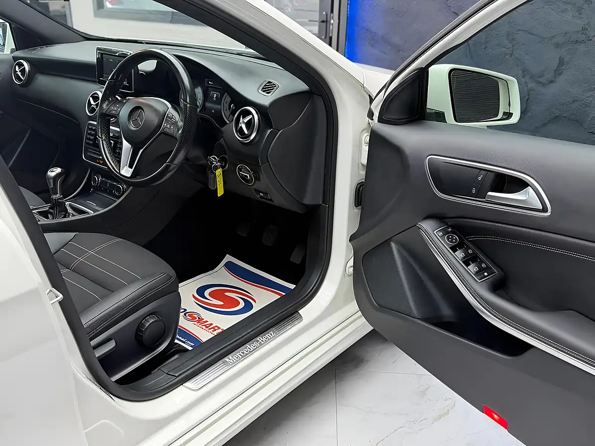 Used 2015 Mercedes-Benz a Class Sport White - Interior and Exterior details 11