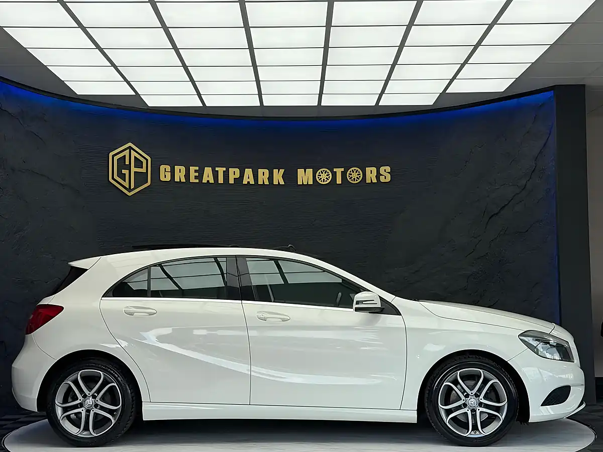 Used 2015 Mercedes-Benz a Class Sport White - Interior and Exterior details 4